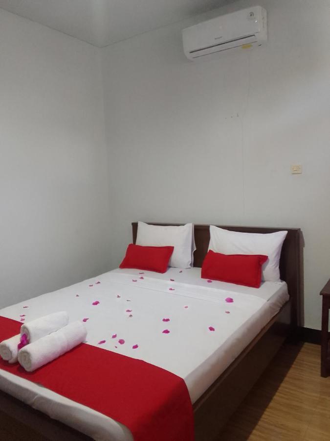 Gili Maya Cottages 길리 아이르 외부 사진