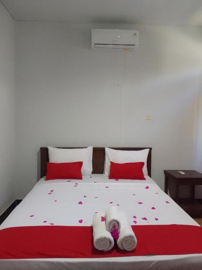 Gili Maya Cottages 길리 아이르 외부 사진