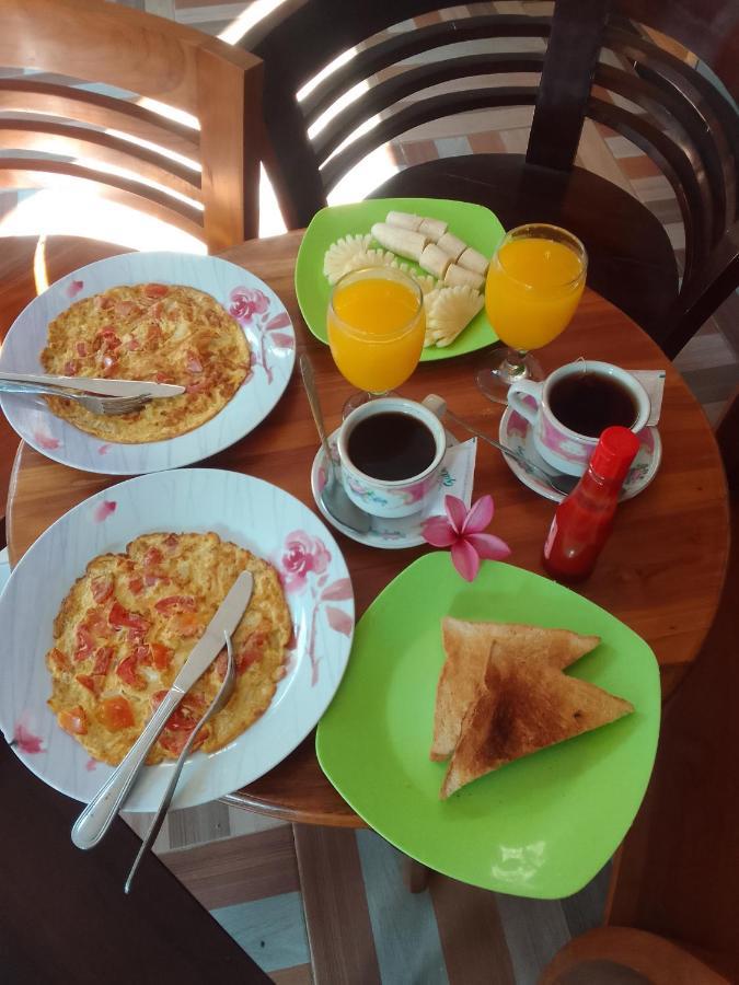 Gili Maya Cottages 길리 아이르 외부 사진
